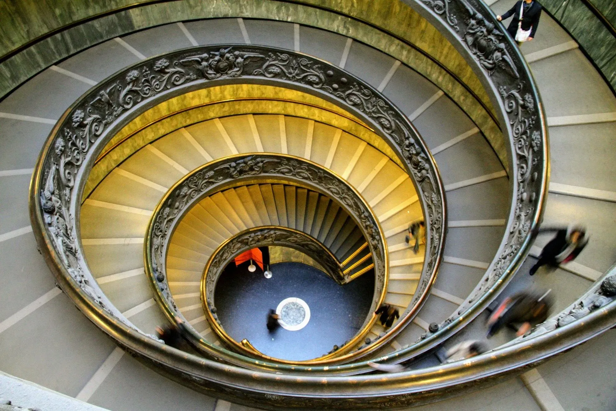 Scala elicoidale di Momo (Roma)